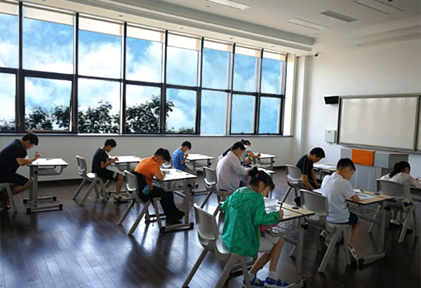 上海师范大学附属第二外国语学校剑桥双语部新生报到啦