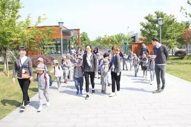 纽顿幼儿园学生欢度体验日