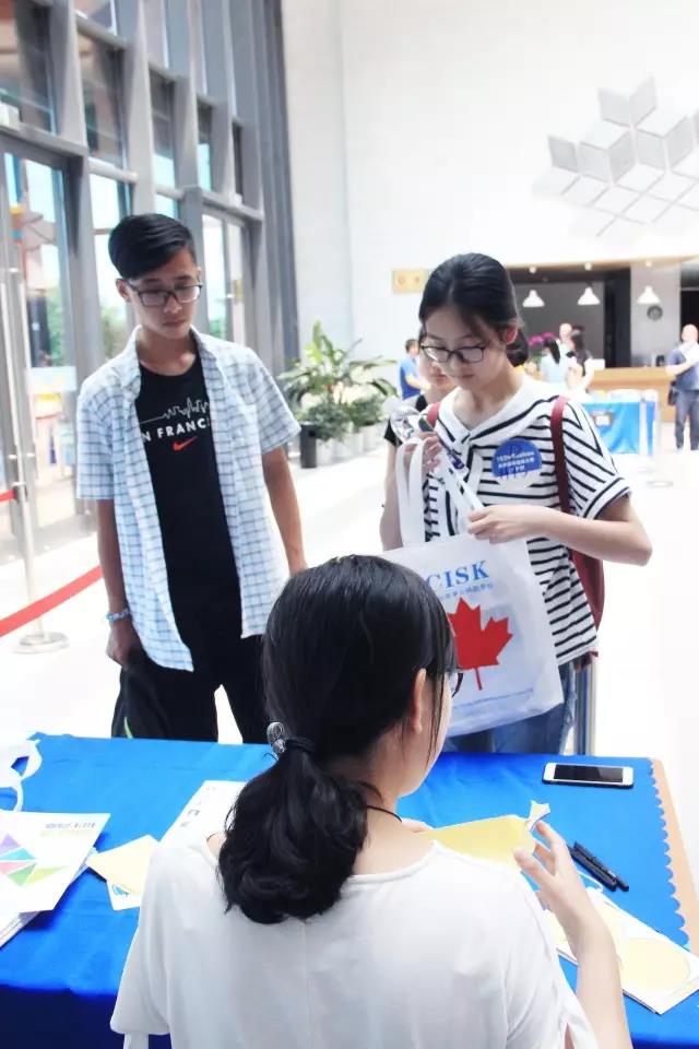 昆山加拿大国际学校TED英语演讲比赛取得圆满成功