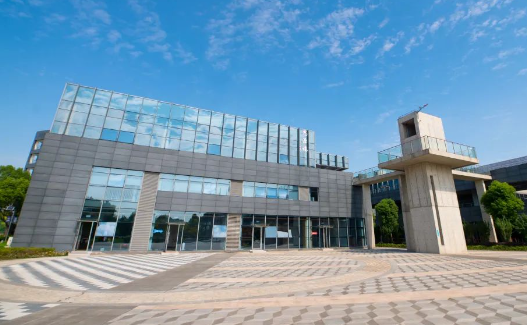 上海林国荣学校